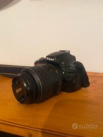 Nikon D5100 18-55 ZOOM VR