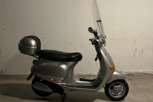 Vespa ET4 125