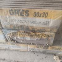 pavimento gres 30 per 30