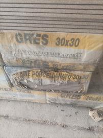 pavimento gres 30 per 30