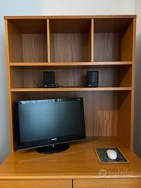 Mobile scrivania per computer con libreria