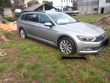Passat 2017 incidentata