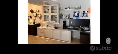 Parete attrezzata contemporanea