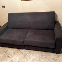 Divano letto con porta cuscini
