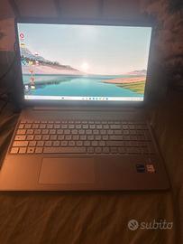 HP Laptop 15s i5 12ª gen 16GB RAM Iris Xe perfetto