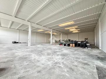 CAPANNONE A PIOMBINO DESE