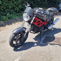 Ducati Monster 695