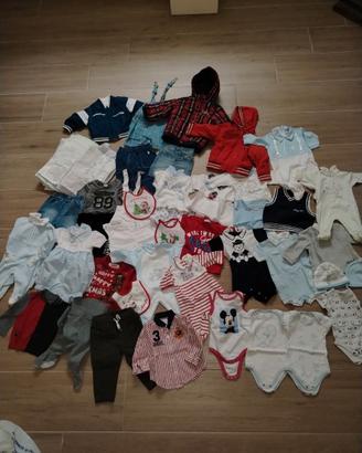 Abbigliamento 0 mesi - 1 anno circa