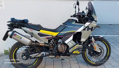 Husqvarna Norden 901 Akrapovic 