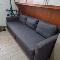 Armadio 5 ante + divano Ikea Friheten 3 posti 300€
