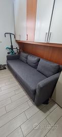 Armadio 5 ante + divano Ikea Friheten 3 posti 300€