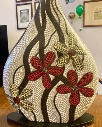Lampada decorativa o crea atmosfera da salotto