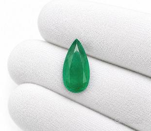 Smeraldo 12.11 ct certificato IGI taglio pera