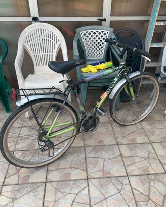 Bici mtb da 26 copertone avanti da cambiare