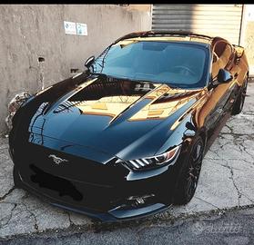 Noleggio Ford mustang 