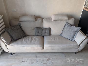 divano 3 posti beige 2,23m x 90cm x 94,5 cm
