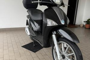 Piaggio liberty 150   2013