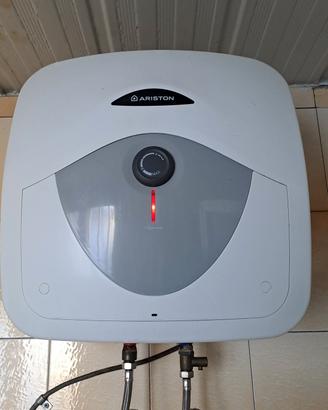 Bollitore elettrico Ariston 30 litri