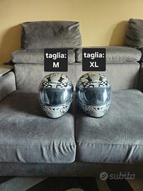 coppia di caschi stradali MDS