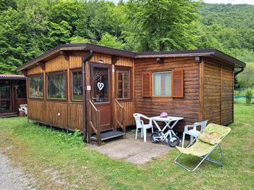 Casetta in legno con bagno e cucina