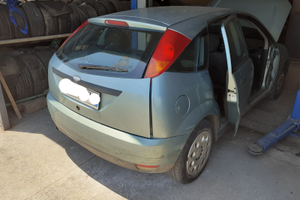 Ford focus 1600 benz 00 ricambi