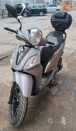 Scooter anno aprile 2024 , sym symphony st cc 125