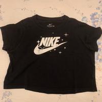 T-shirt ragazza Nike e Levis