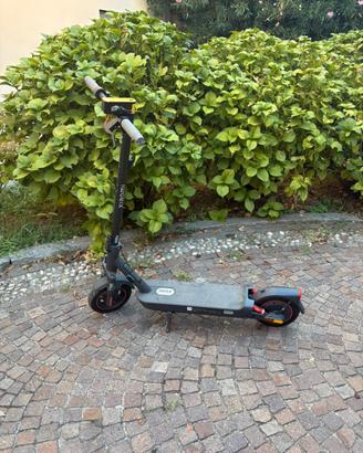 Xiaomi Max e-scooter monopattino elettrico