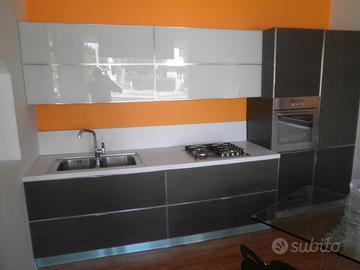 Cucina completa da esposizione