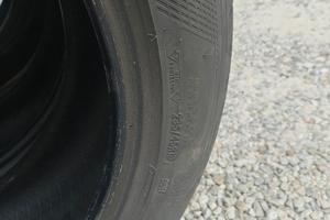 Goodyear 235/45/19 h
