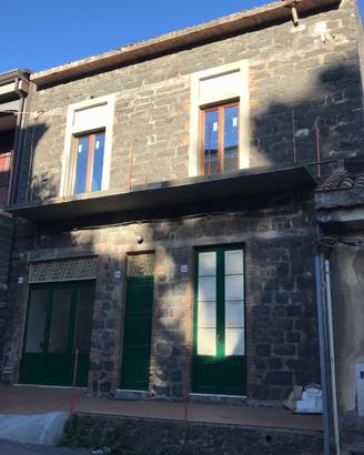 Storica casa panoramica singola Milo