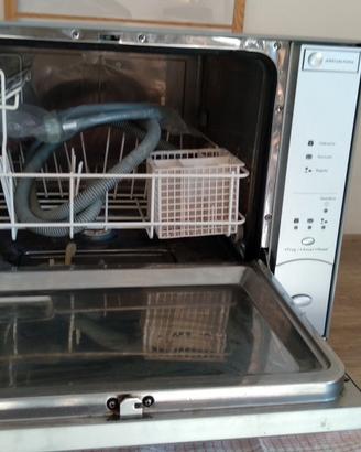 Lavastoviglie compatta Clatronic TSG-704