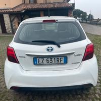 Toyota Yaris ibrida