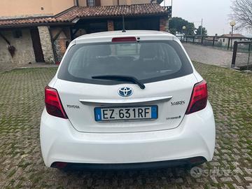 Toyota Yaris ibrida