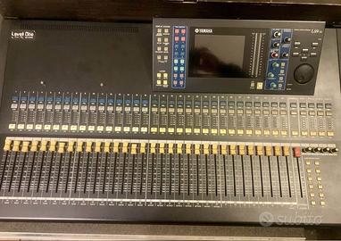 MIXER  YAMAHA LS9 COMPLETO DI FLYCASE