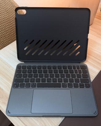 ESR Shift Custodia con Tastiera iPad Air 11 e 5/4