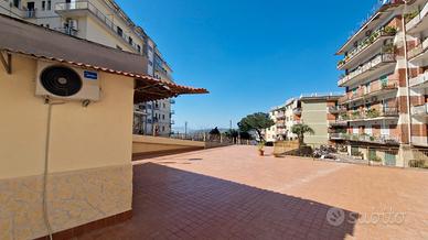 Via Caravaggio 2 vani con terrazzo a livello 200mq