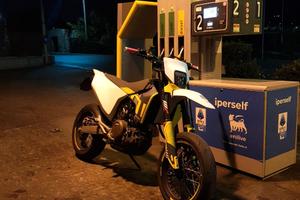 Husqvarna 701 supermoto 2021