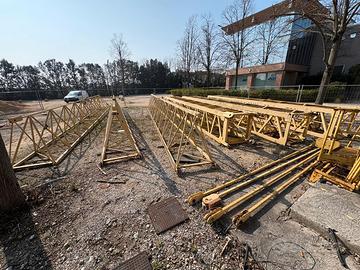 Gru Comedil GTS 451 - 2001- . Altezza mt 30,5 brac