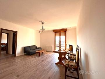 Rif. 4907 PIEVE app. 1 camera e mezza e garage