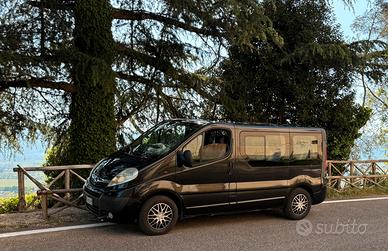 Opel Vivaro 9 posti