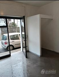 Negozio anche uso ufficio