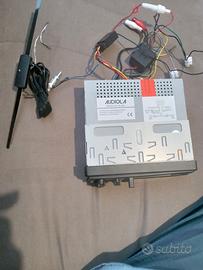 autoradio+alimentatore+antenna