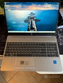 Notebook HP 250G8 15,6" i5-1135G7 8GB 512GB SSD