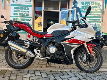 Benelli 302 R SOLO 2000 KM - FINANZIABILE