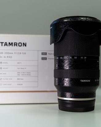 Tamron 28-200 f/2.8-5.6 Sony E Mount garanzia 2027