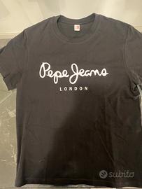 T-shirt nera taglia M stile Pepe jeans