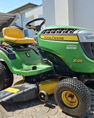 John Deere X125 trattorino rasaerba 