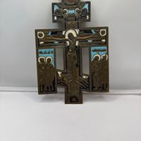 Crocifisso bronzo e smalti Russia centrale