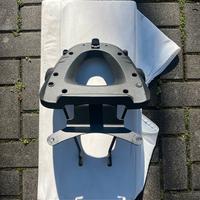 Piastra bauletto givi